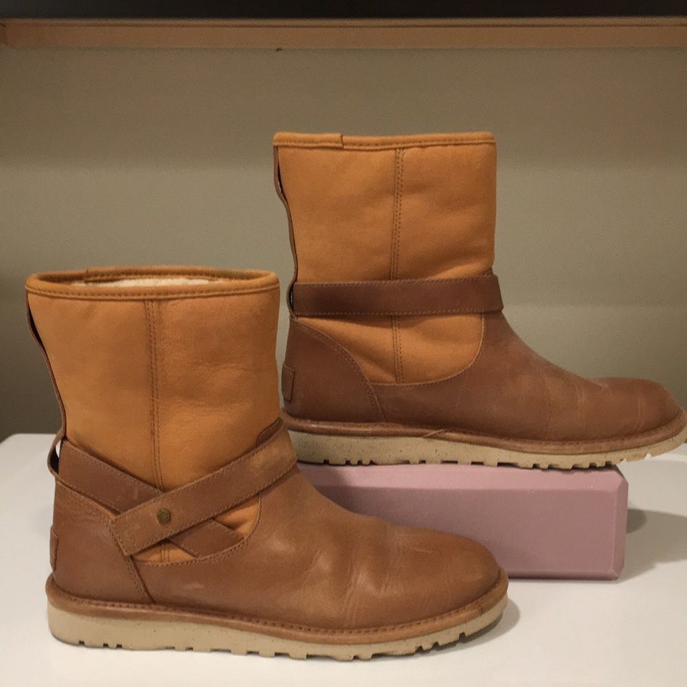 Ugg Boots - 2 Tone, Brown Leather - Brand New Condition